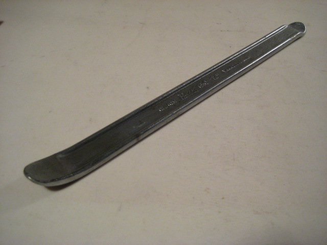 Hazet 650 12 little a Tire Iron _ underlined  